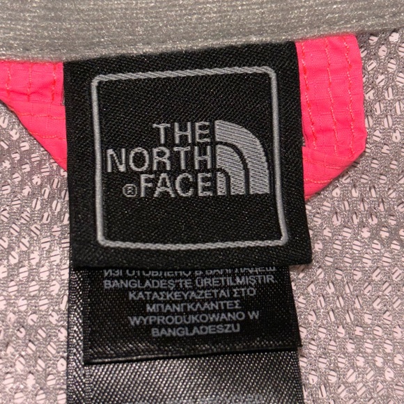 THE NORTH FACE • Girls (10-12) Pink Jacket - Picture 6 of 8